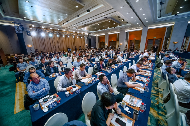 明日控股舉辦&ldquo;知行合一、產(chǎn)融升級(jí)&rdquo;主題沙龍暨2019年客戶答謝晚宴