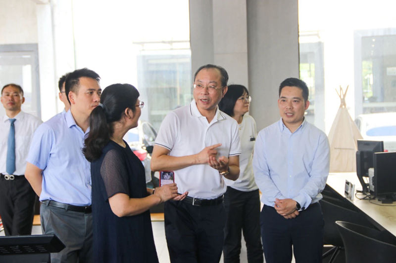 林昌斌赴紹興、寧波慰問一線員工