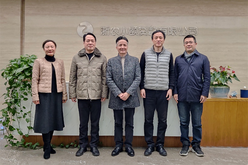 西湖區(qū)人大副主任張利群到浙農小貸走訪調研